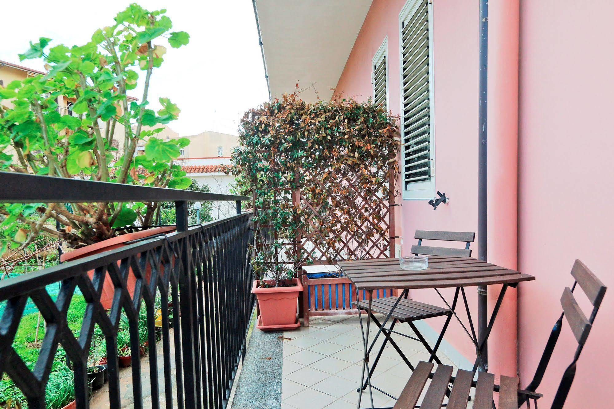 Bed and Breakfast Kosmos Syracuse Екстер'єр фото
