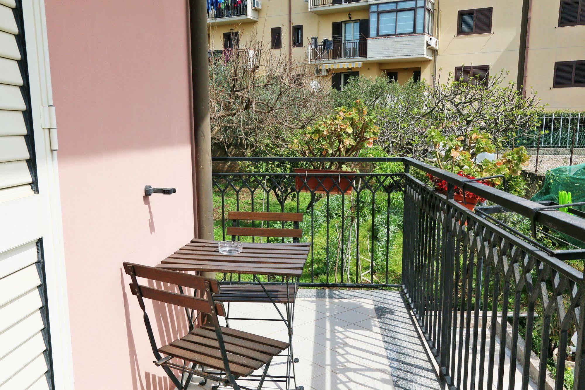 Bed and Breakfast Kosmos Syracuse Екстер'єр фото